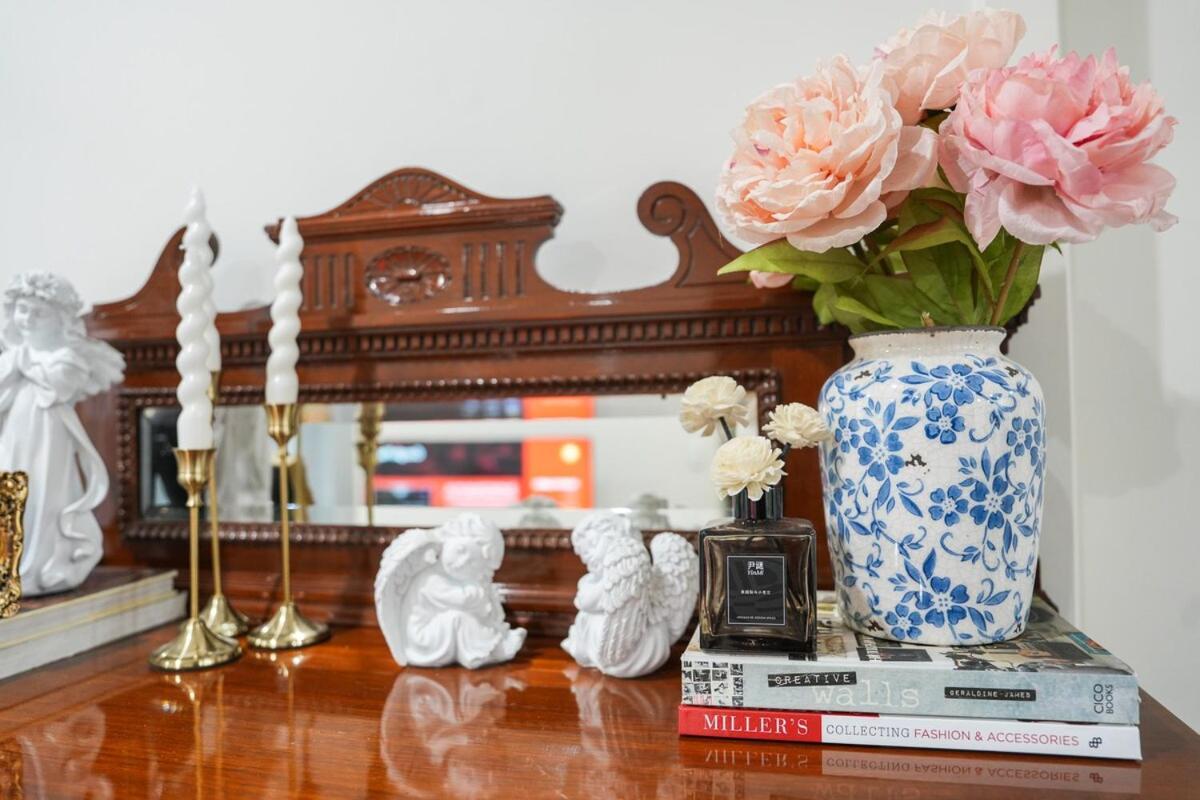 Timeless Charm A Vintage Escape * Sydney