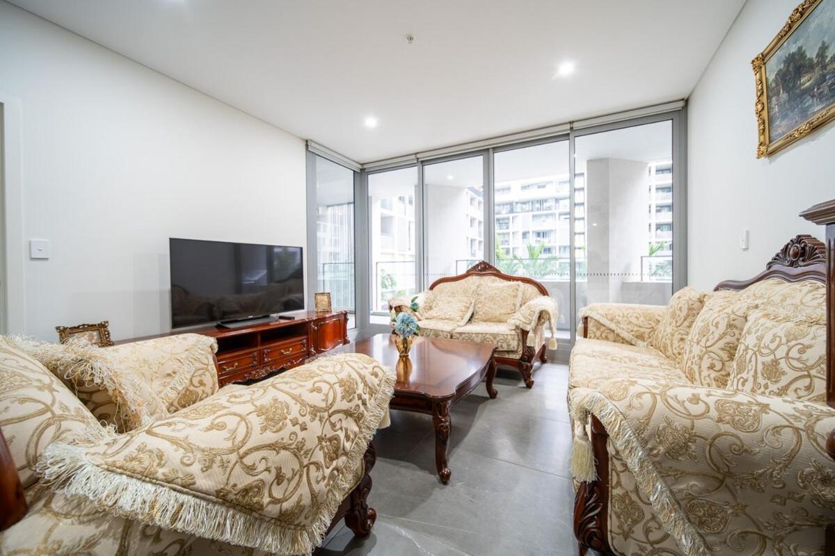 Timeless Charm A Vintage Escape Apartment